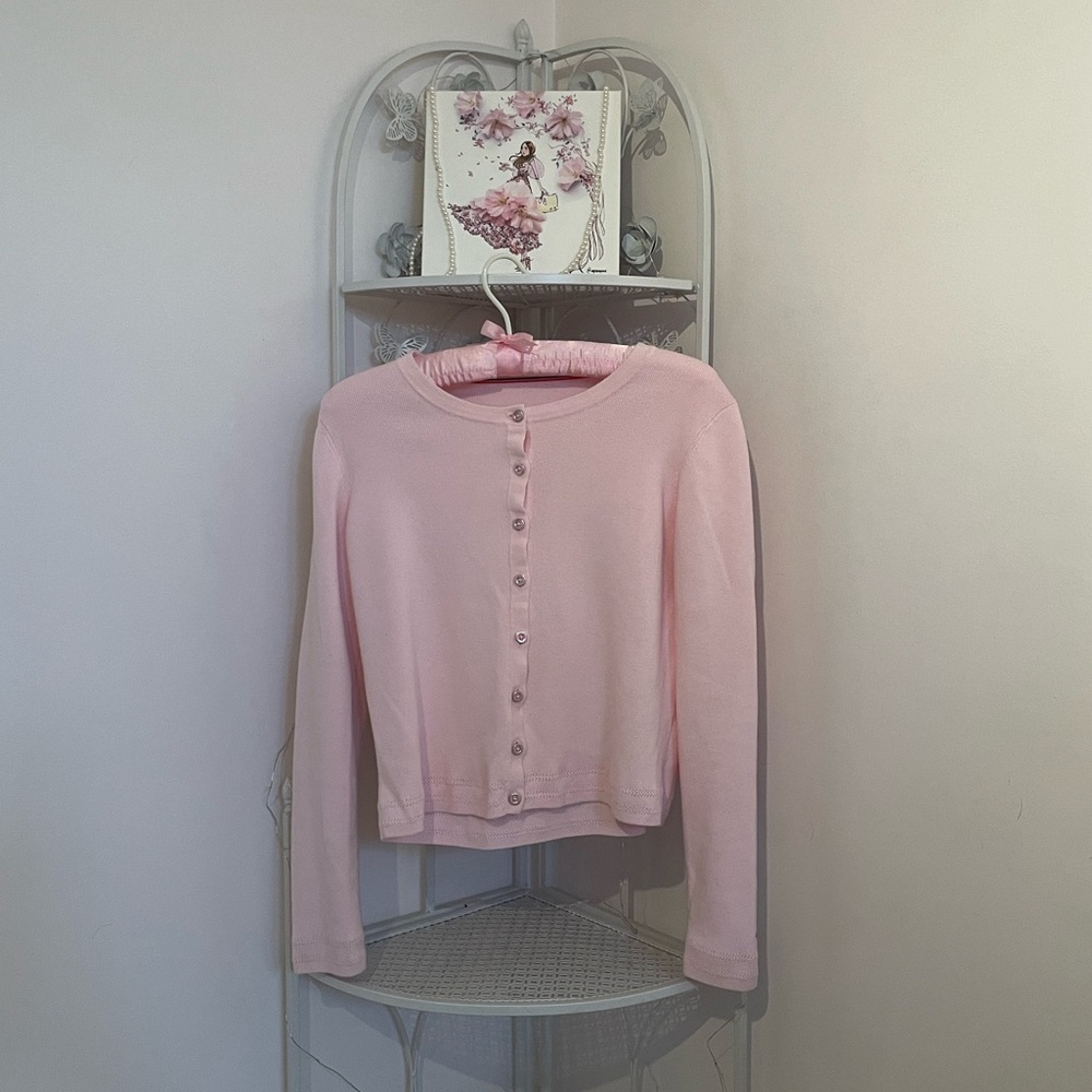 🌸🎀 Tommy Hilfiger Baby Pink Cardigan
Sweater Size S/M